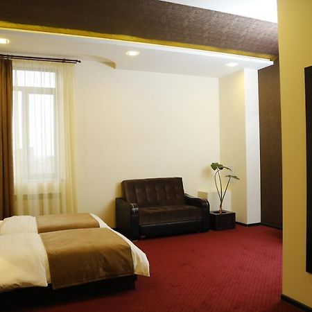 Tomu'S Hotel Gyumri Exterior foto